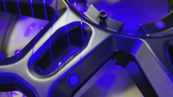 INSVISION Demonstration of a 3D scanner scanning a wheel hub