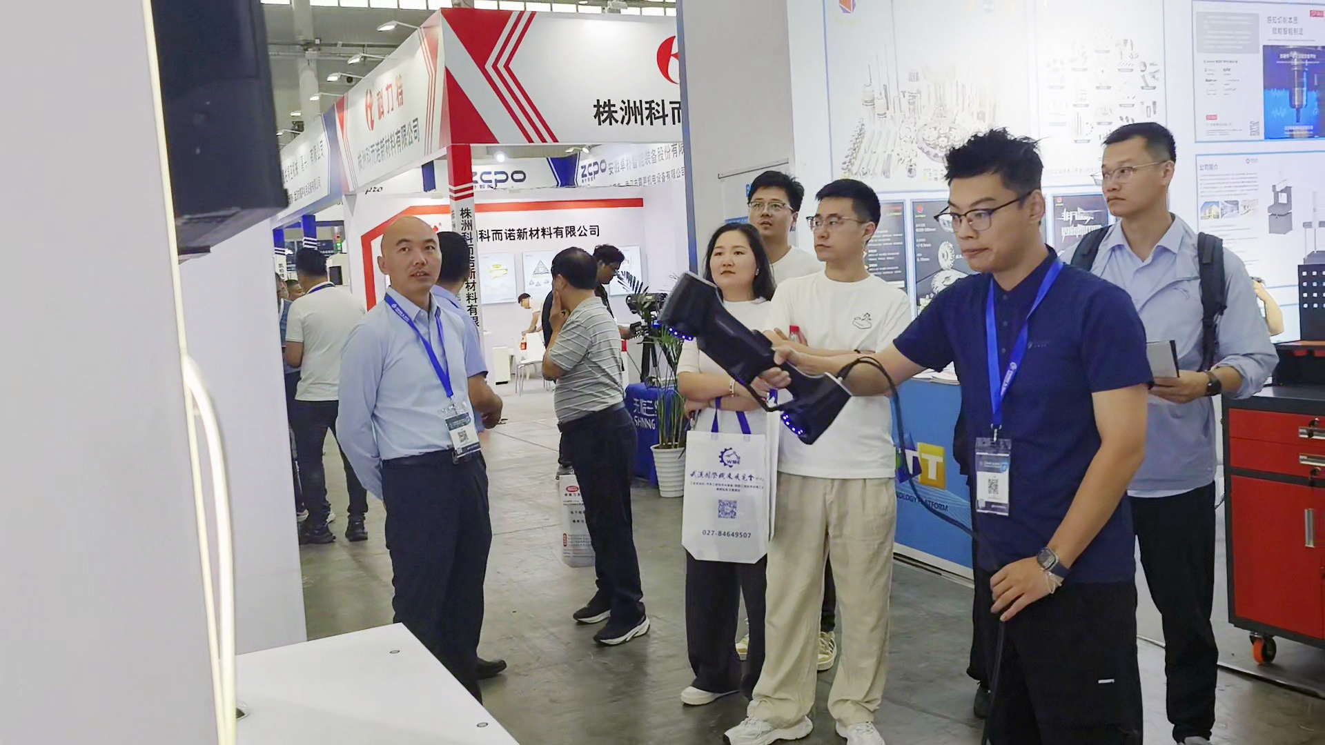 搞逆向设计建模用三维设备扫描仪能省多少时间