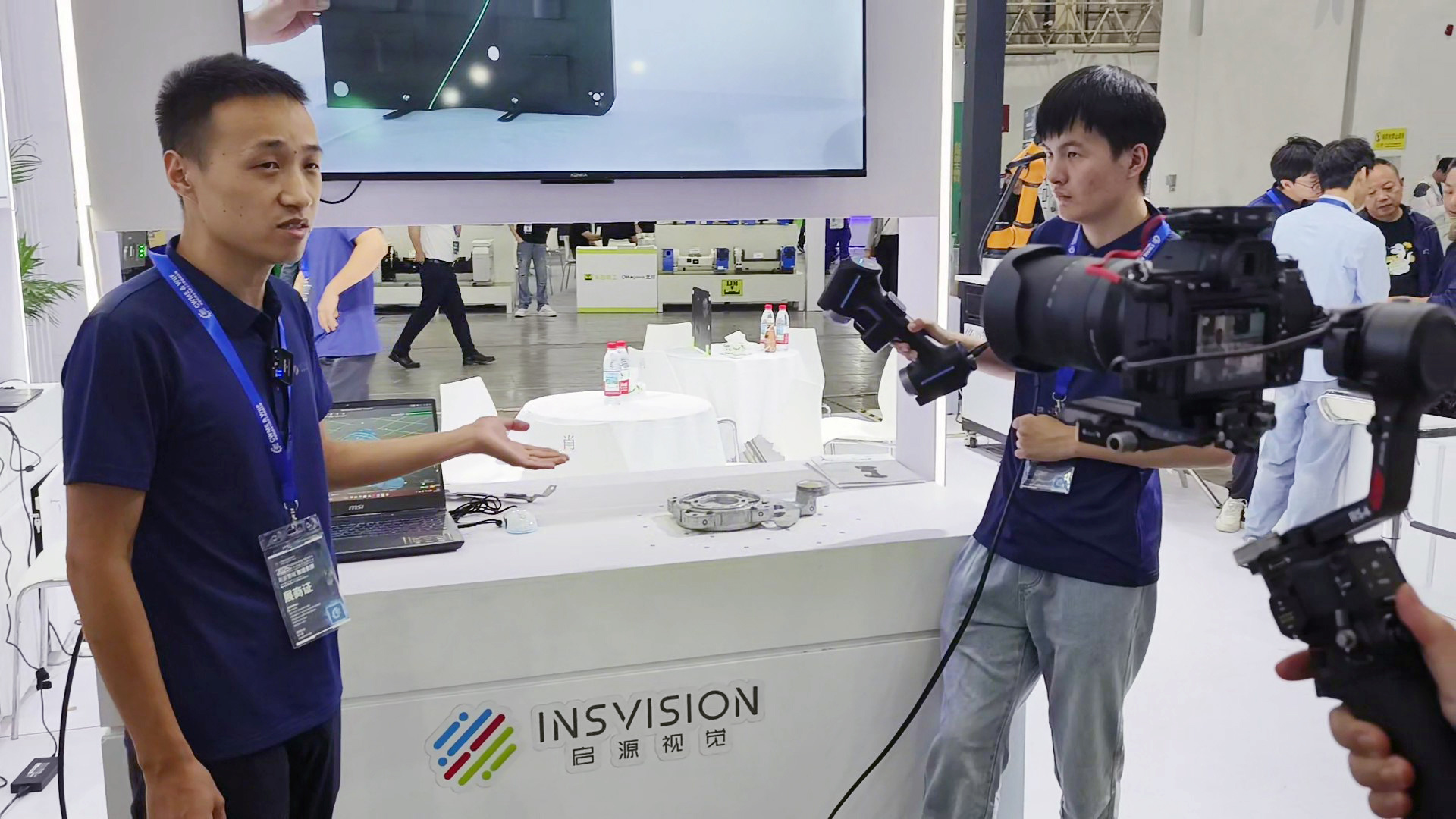 三维便携式扫描仪做文物三维数字化时对光照和环境要求高吗