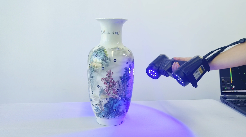 做注塑模具检测的想上激光三维扫描仪器，能比传统方式快多少？